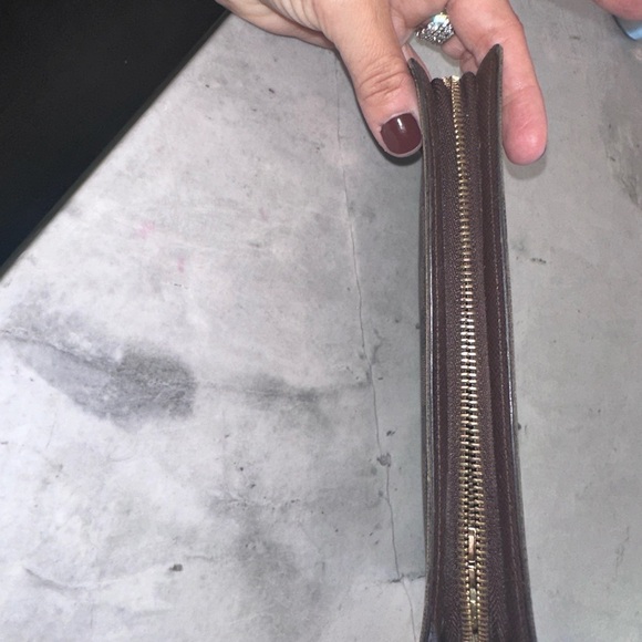 Louis Vuitton Damier Ebene Zippy Wallet - Picture 6 of 15